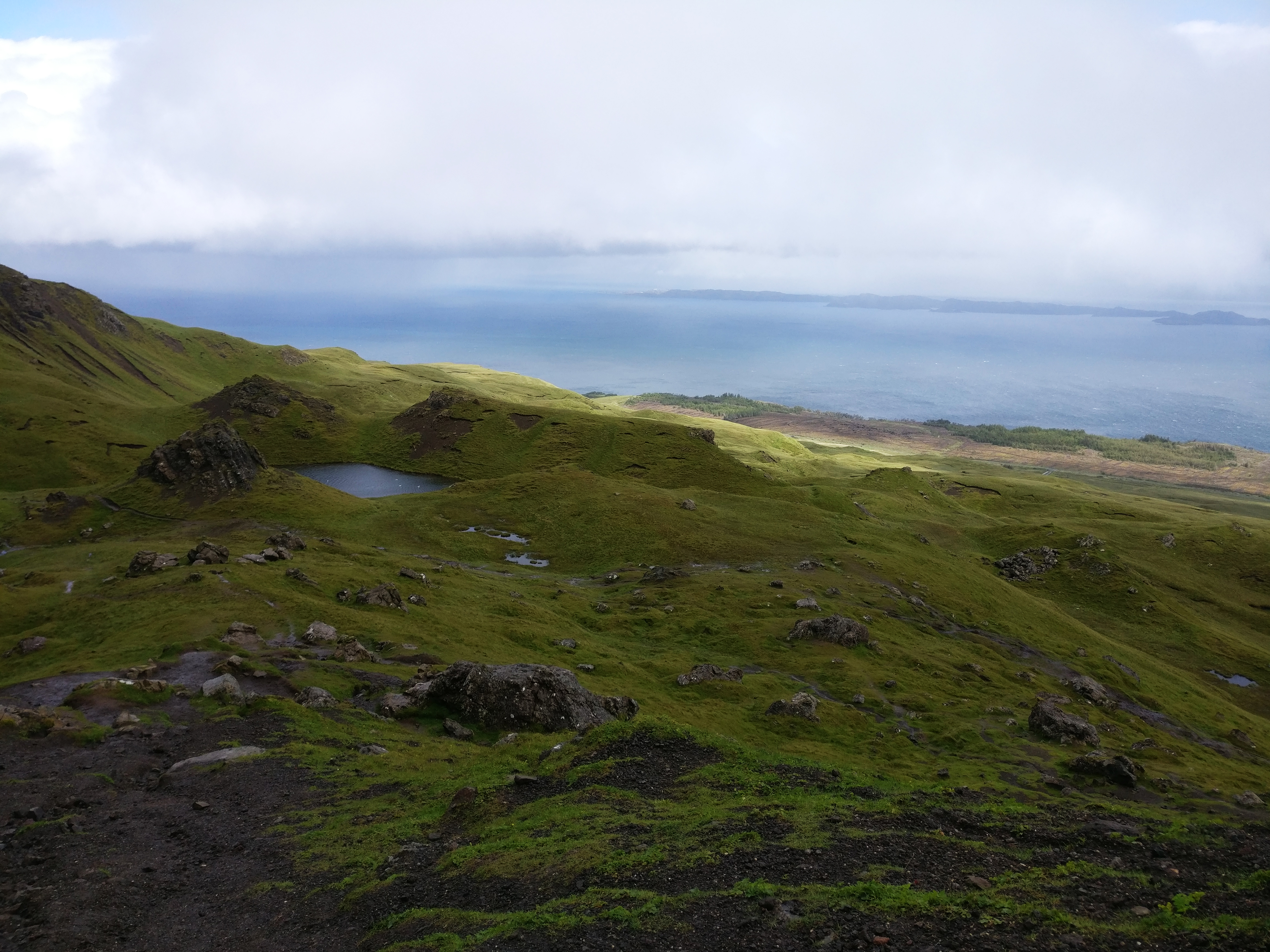 Udsigten fra Old Man of Storr, Isle of Skye, Skotland
